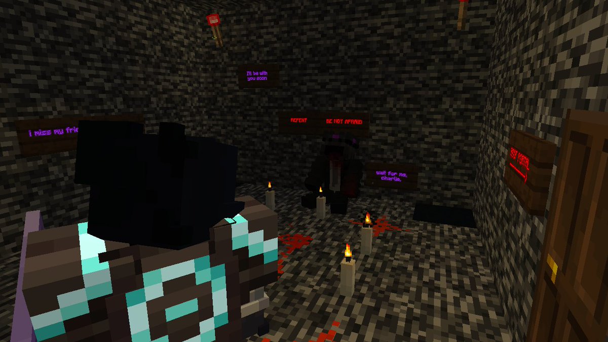 8venn's tweet photo. today on the #nullsmp i killed myself ^_^  1 canon life lost! also on my sons birthday https://t.co/Pt8xlUwSjh