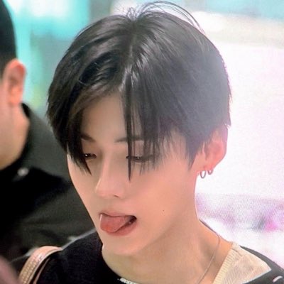 awonfujo's tweet photo. #NewProfilePic https://t.co/76e5TLZ985