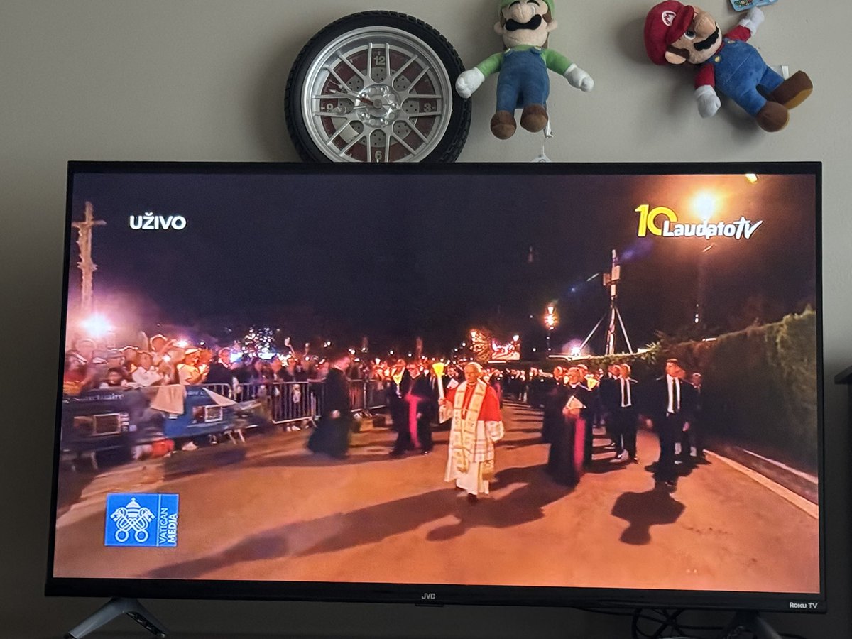 KULA1087's tweet photo. #POPE in Lourdes, France. #France ✝️ @Pontifex 🙏🏽🇻🇦 https://t.co/Ho8F1WwK3u