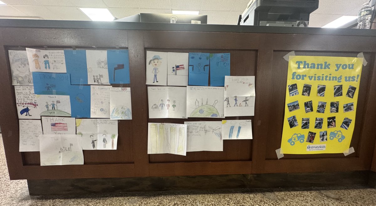 NYPD111Pct's tweet photo. A special thank you to the 3rd grade students of P.S. 159 for the thoughtful handwritten cards for our officers! 💙 
Your kind words and support mean so much to everyone here at the 111th Precinct. https://t.co/VjUsdieRIg