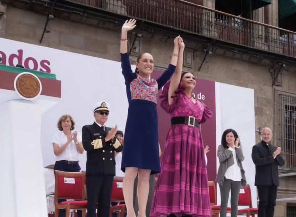 LeonelCotaM's tweet photo. Acompañamos a nuestra Presidenta @Claudiashein en su #SegundoInforme donde destacan resultados alcanzados en:
🇲🇽 Seguridad🤝 Programas sociales🏥 Salud🏠 Vivienda💼 Empleo y economía💰 Salario y bienestar laboral📚 Educación🏗️ Infraestructura✈️ Turismo📜Reformas constitucionales https://t.co/J8hivEOWUS