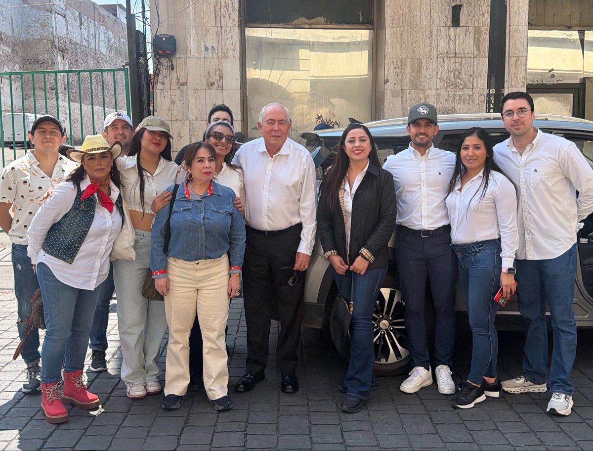 LeonelCotaM's tweet photo. Acompañamos a nuestra Presidenta @Claudiashein en su #SegundoInforme donde destacan resultados alcanzados en:
🇲🇽 Seguridad🤝 Programas sociales🏥 Salud🏠 Vivienda💼 Empleo y economía💰 Salario y bienestar laboral📚 Educación🏗️ Infraestructura✈️ Turismo📜Reformas constitucionales https://t.co/J8hivEOWUS