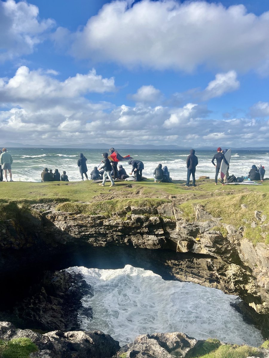 FortCottage's tweet photo. Watching the surf from the Fairy Bridge. Bundoran Co Donegal #WildAtlanticWay #EuroSurf https://t.co/j8rThwSkaM