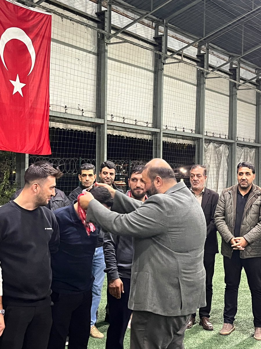 doganbekiroglu's tweet photo. 2.sini düzenlediğimiz Geleneksel Kadir Miraç Göker Futbol Turnuvası Final Maçı ve Kupa Törenini başarı ile tamamlamanın mutluluğunu yaşamaktayız.
Şampiyon olan Ağadere Bölge Takımımızı tebrik eder başarılarının devamını dilerim. 
Turnuvamızın final maçı ve kupa törenine katılım sağlayarak bizleri onore eden kıymetli İl Ocak Başkanıma , Belediye Başkanıma , Ak Parti İlçe Başkanımıza , İl Sekreterimize , İl Yöneticimize,  İl Disiplin Kurulu Üyelerimize , Körfez ve Derince Ocak Başkanlarımıza , Belediye Başkan Yardımcılarımıza , Meclis Üyemize, Körfez Belediyesi Spor İşleri Müdürümüze , Muhtarımıza , STK Başkanlarımıza ve Federayon Başkanımıza , Gazetecimize  ve üstün gayret ile tüm maçlarımızı başarı ile yöneten hakemimize teşekkür ederim. 
Bu vesile ile Kadir Miraç kardeşimizi rahmet ve özlemle yad ediyoruz. Mekanı cennet olsun inşallah @MHP_Bilgi