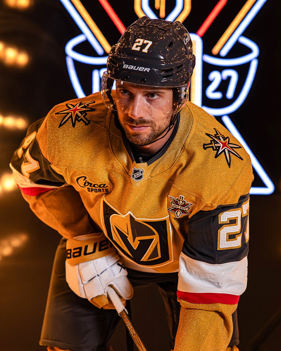 GoldenKnights's tweet photo. Season X 🔜 #VegasBorn https://t.co/I0SlIjGhZn
