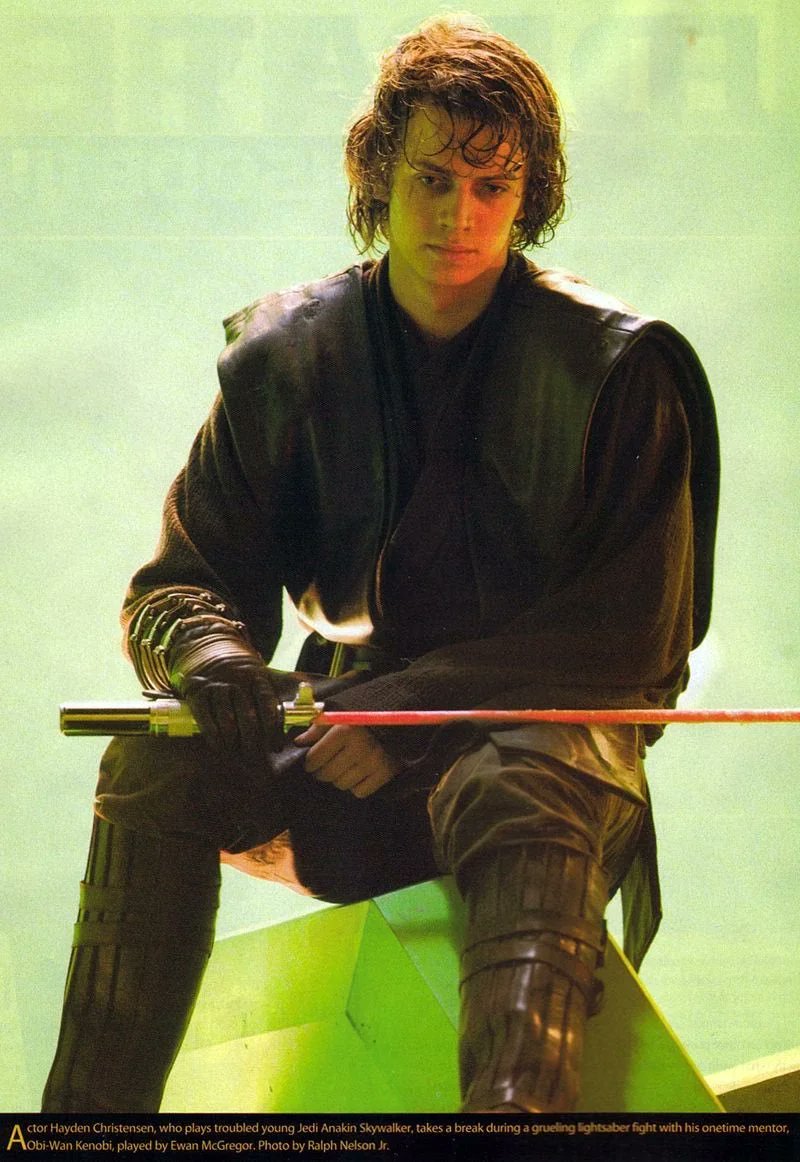 SciFiArchives's tweet photo. Revenge of the Sith behind the scenes (2004) https://t.co/mwfy4pBeL8