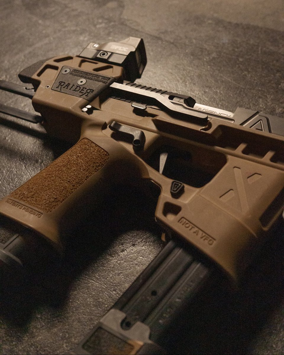 EOTECHInc's tweet photo. The Flux Defense Raider- big impact in a small package. 

#EOTECH https://t.co/K43n5uKcap