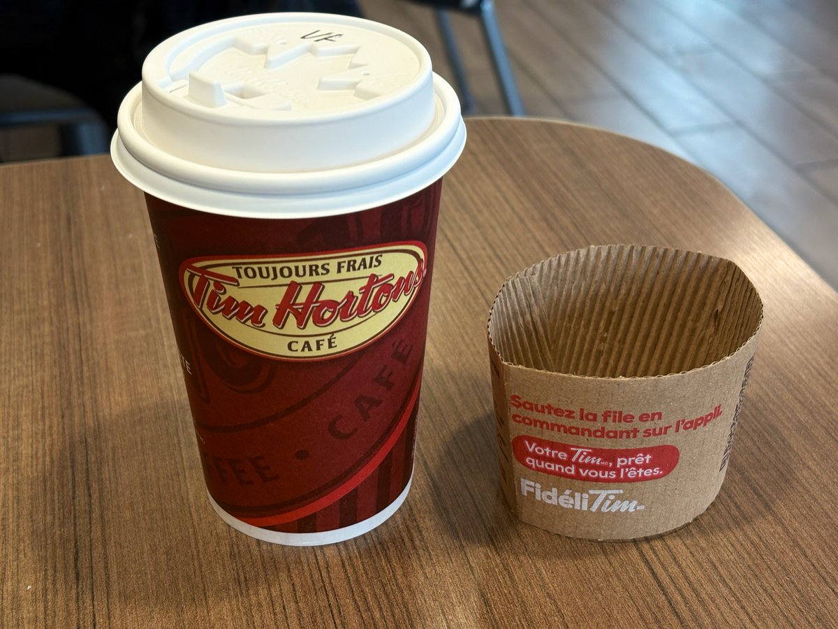 enticingeyesx's tweet photo. Received an old 2000s tim hortons cup model today https://t.co/o0IJIzuTj0