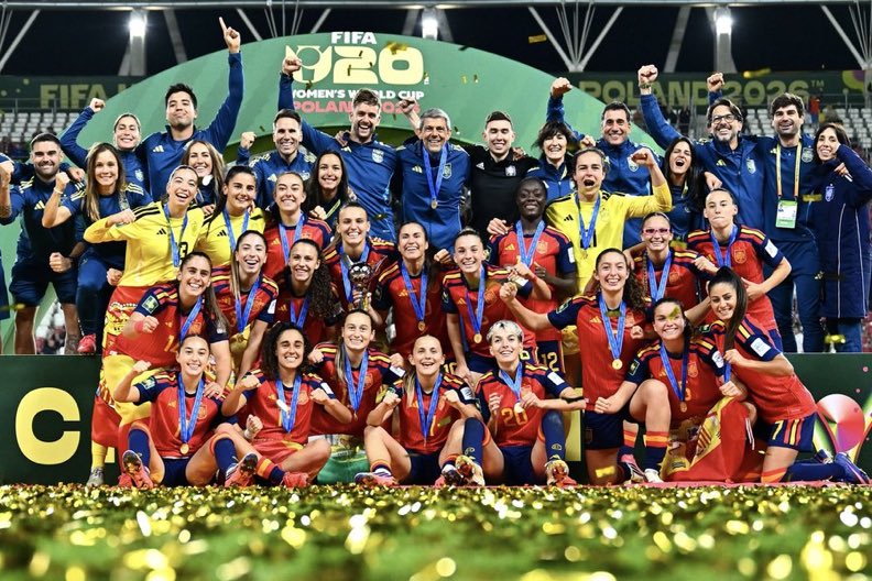 Culerscore's tweet photo. Congratulations to Carla Julià, Aïcha, Noa Jiménez, Rosalía and Julia Torres, U-20 world champions ⭐️
Rosalía has been named MVP of the tournament 👏
Congratulations, champions! 🏆 https://t.co/Ctz62GZ4Ar