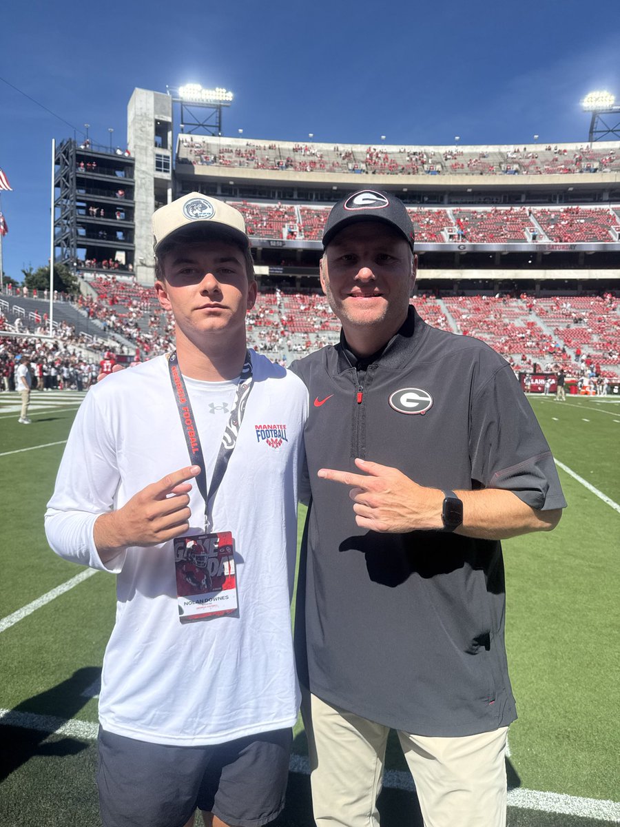 NolanDownes's tweet photo. Incredible visit to @GeorgiaFootball yesterday. Thanks to @CoachMikeBobo @CoachStreeter @kylesimpsonuga @ShorneyD for investing so much time in me. I appreciate the opportunity to continue to build this relationship. @JedMay_ @JeremyO_Johnson @Dawgs247 
@TomLoy247 @ChadSimmons_ @Andy_Villamarzo @CharlesPower @SWiltfong_ @ZBlostein247 @baylintrujillo @CJBennett_08 @QBcoach1 @JayGuarantano @RecruitManatee @JacquezGreen