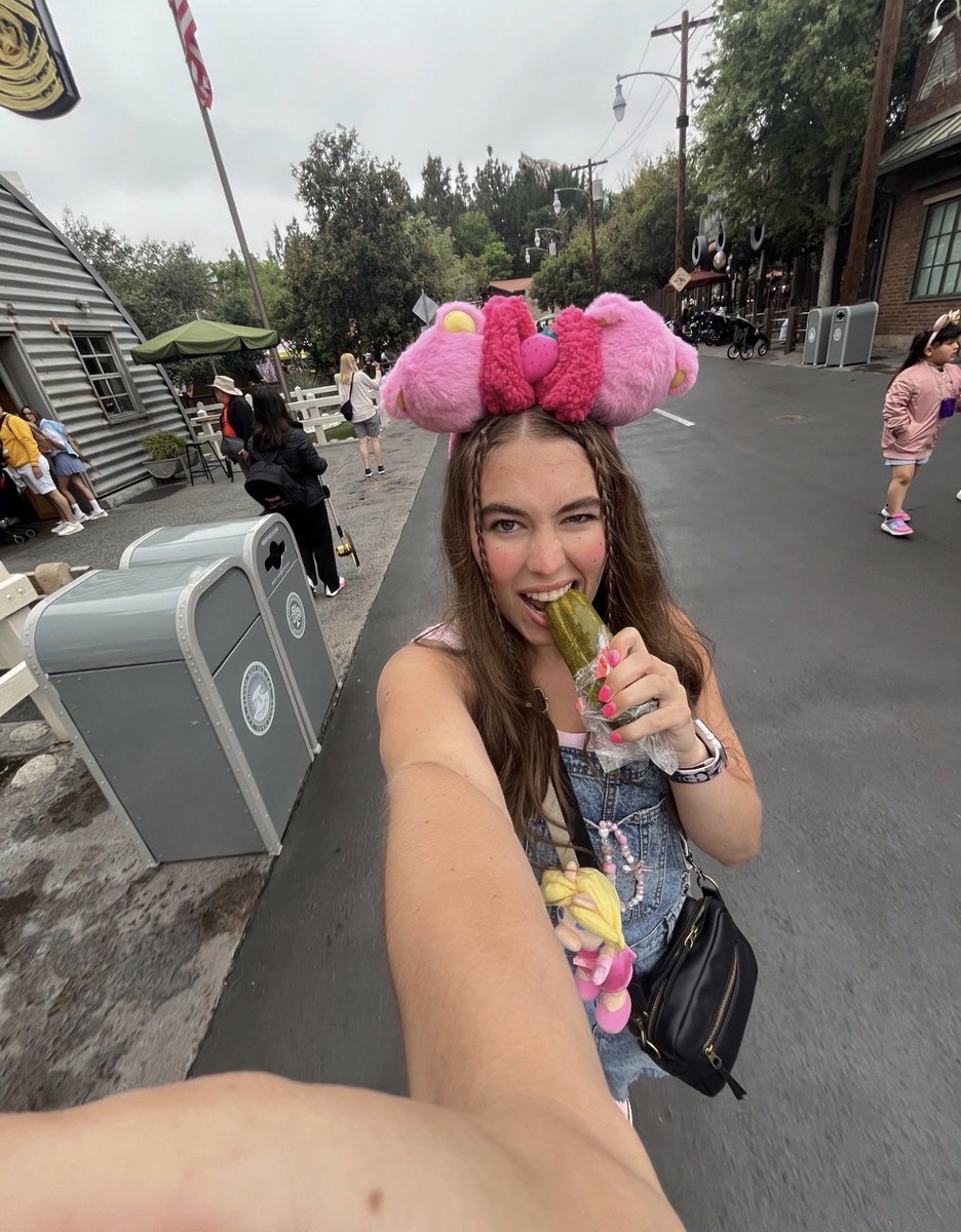 user56476567's tweet photo. More of cucks slutty gf https://t.co/dm4A2xnsbJ