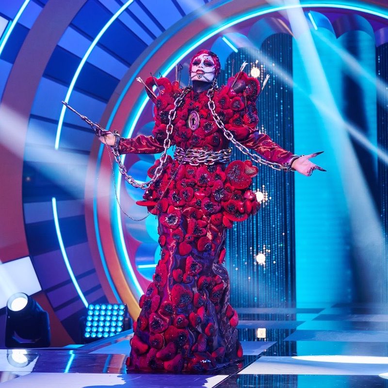 BlazesAccount's tweet photo. Forgot how insane the runway looks are on #DragRaceES https://t.co/5yvgRjd7H4