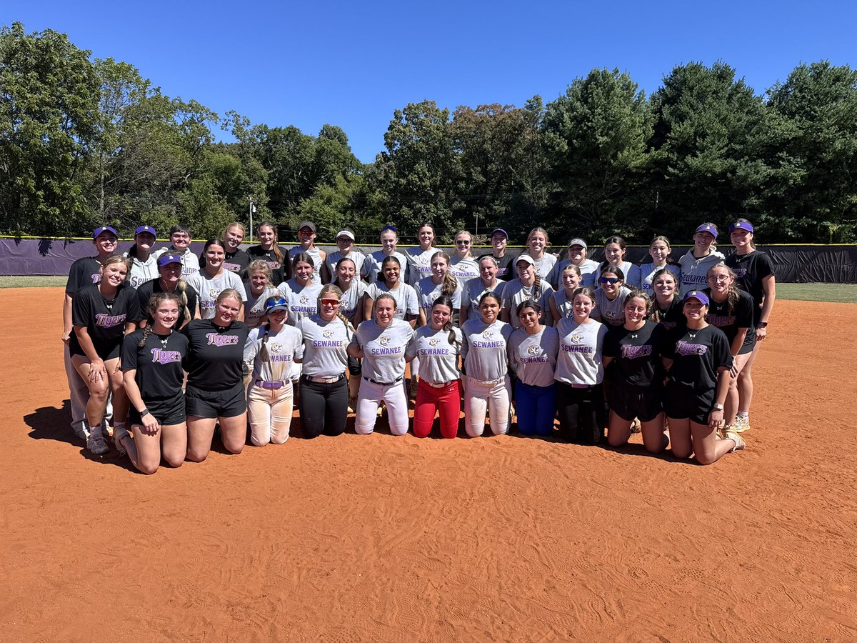 SoftballSewanee's tweet photo. What an amazing weekend! Thank you to all the players who came out and experienced the mountain! https://t.co/TauyOkWCHt