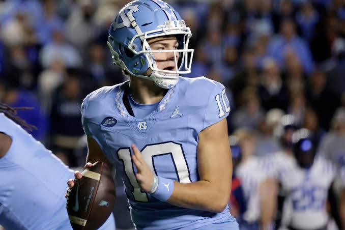 DidLBIIICatch's tweet photo. UNC QBs drafted in the 1st Round having good 2nd years in the NFL and then sucking in their 3rd year. https://t.co/urLtMjcIsQ