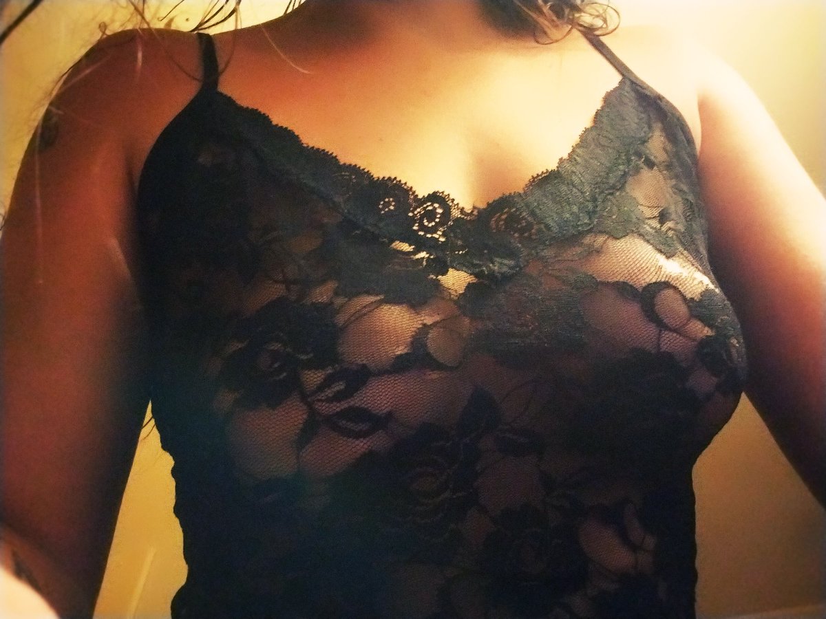 fatkittyivy's tweet photo. Cash app me $rosie666333 
U can also find me or message me on fanvue https://t.co/fYi2Bz3b4b