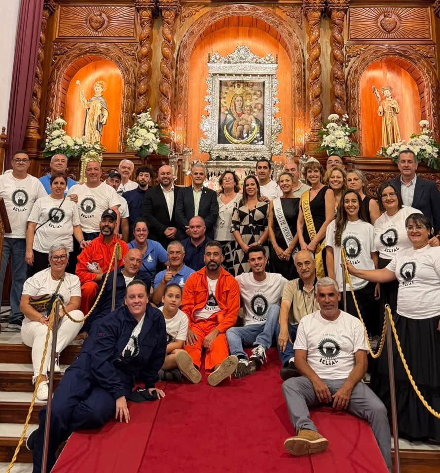 BorjaSenado's tweet photo. Fiestas de El Socorro de Tegueste “Hermanamiento de El Socorro de Tegueste con El Socorro de Breña Baja”💐🔔Bonito acto vivido anoche de hermanamiento entre dos pueblos, o dos barrios Canarios, como son El Socorro de Tegueste y de Breña Baja. Gracias a tod@s q hicieron posible👏 https://t.co/i0LCuIQM3D