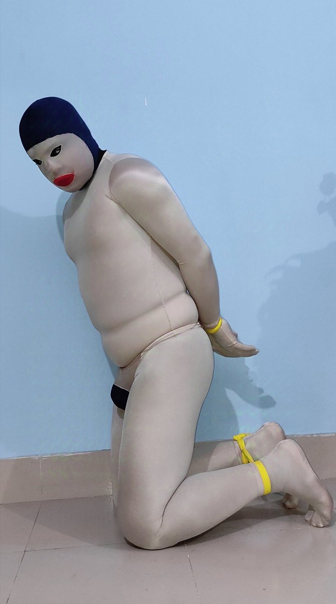 zentaibdsm's tweet photo. Zentai Bondage Slave ...
#zentai #Bondage #femdom #bdsm 
#slave #kinky https://t.co/F0ZcTHz6uw
