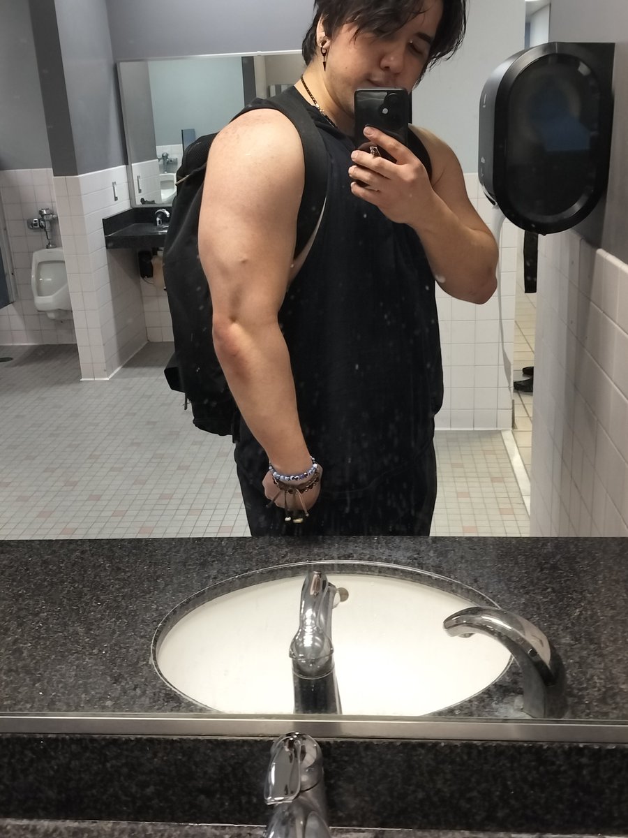 R0GUE470's tweet photo. Getting more lean https://t.co/fcsTuKTqjF