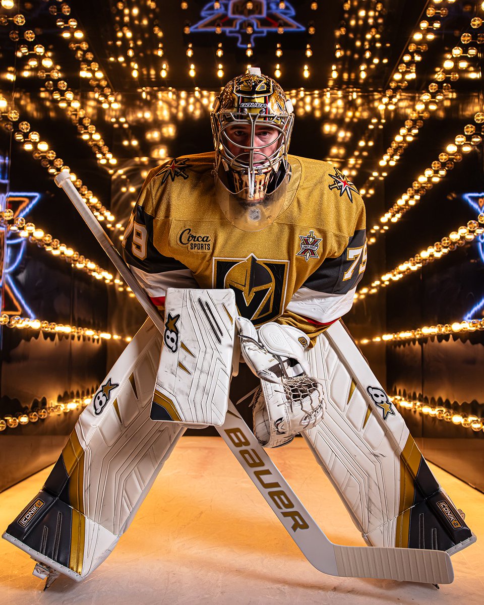 GoldenKnights's tweet photo. Between the pipes 🥅 #VegasBorn https://t.co/oyNwGU610T