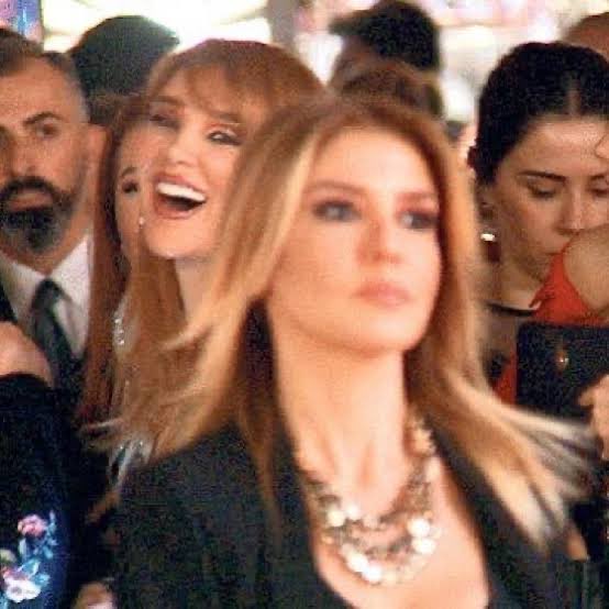 ebrarellas's tweet photo. İçten içe onlar https://t.co/AdYY7JjiEV