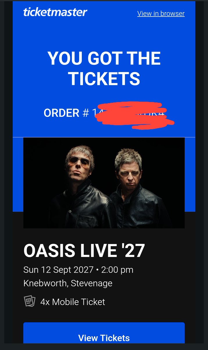 BasqueCService's tweet photo. @liamgallagher You make me poor https://t.co/pTfi59zyRD
