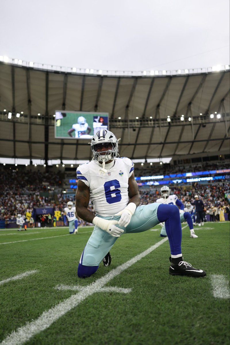 dallascowboys's tweet photo. time for ball 🏈

#BALvsDAL | @bswhealth https://t.co/EcvyJOp8OC