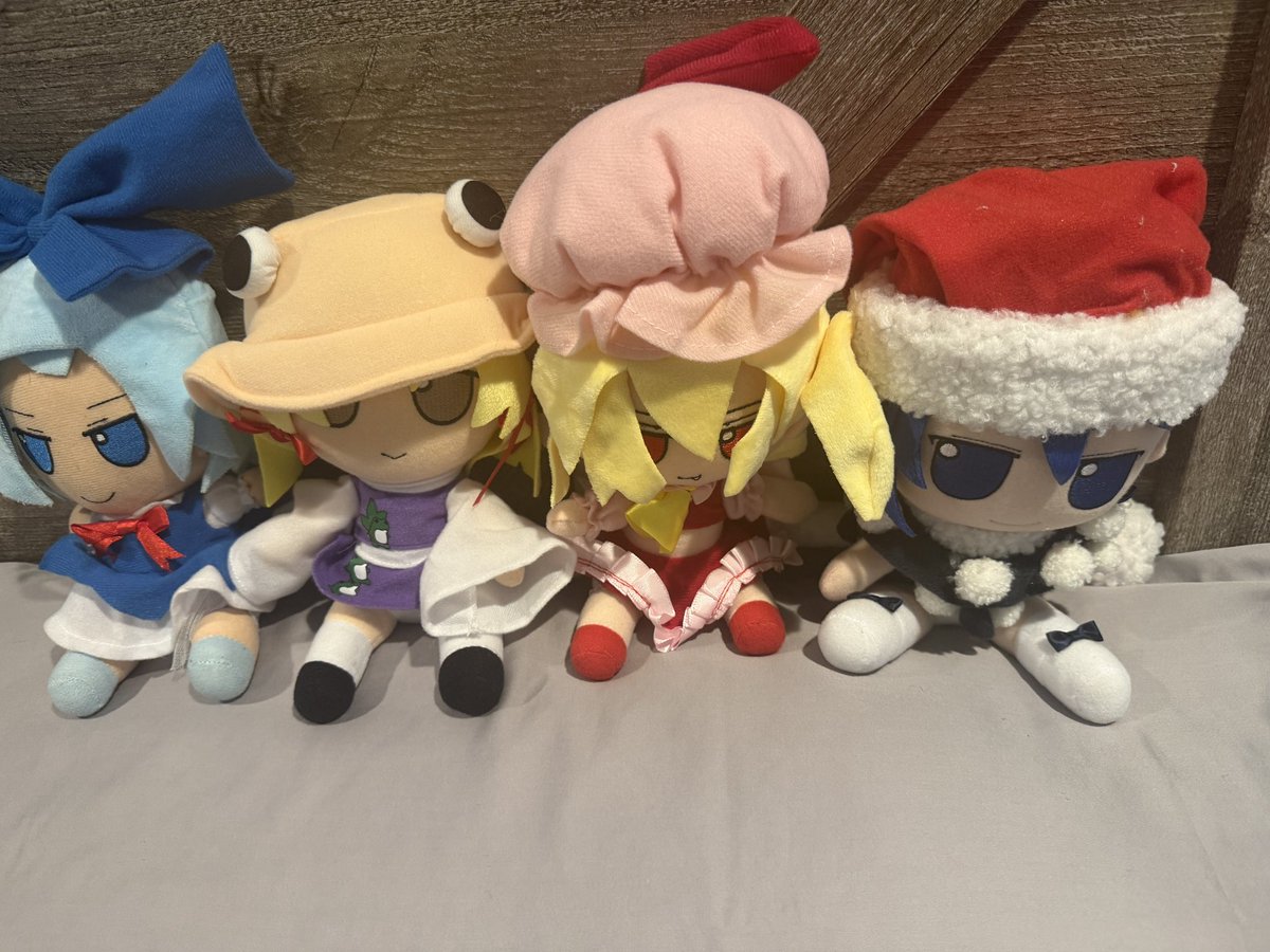 Starcross999's tweet photo. @sartouhou @RanYakumoShiki It is super cool how you do it, after you sent that to me btw i been practicing with my own fumos https://t.co/wgcKmTq8jn