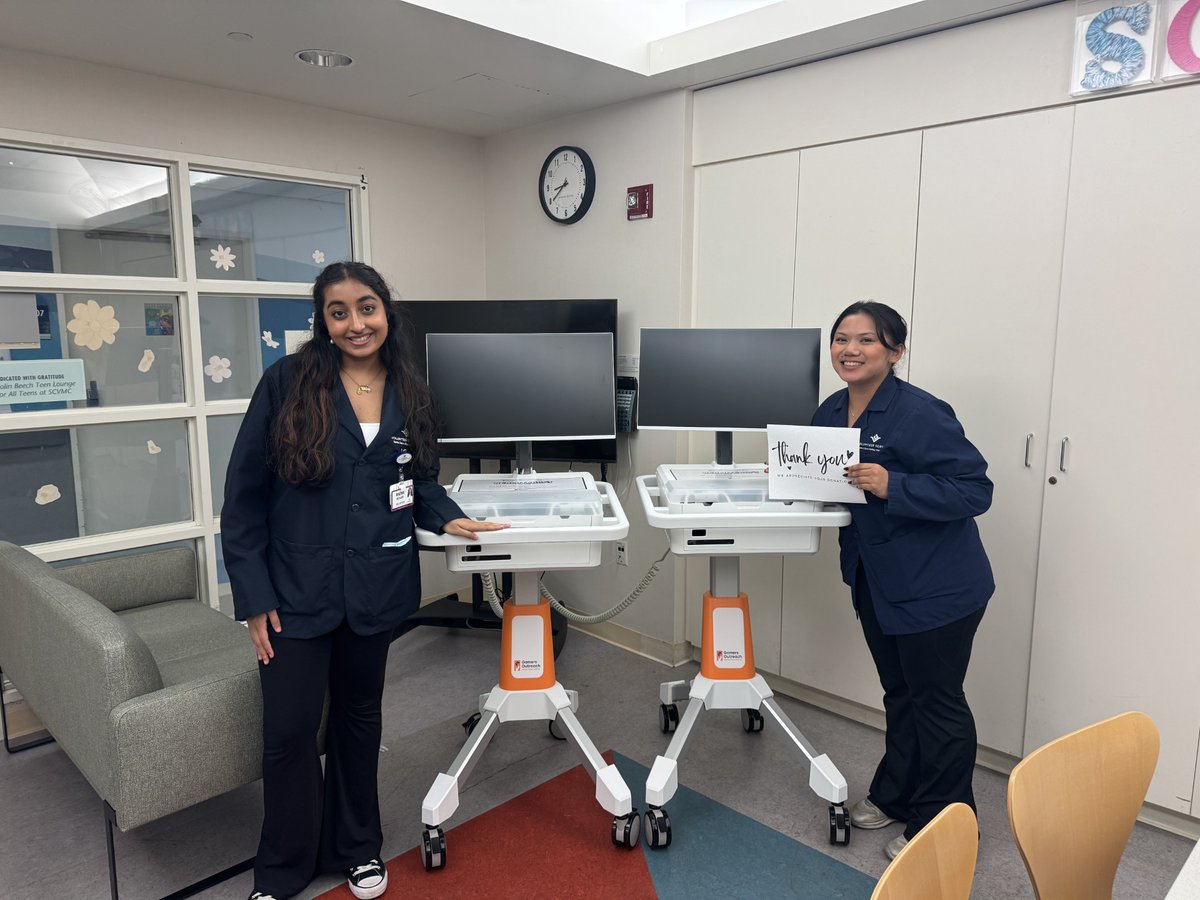 GTWScar's tweet photo. Santa Clara Valley Medical Center in San Jose, CA, received 2 GoKarts from the Hermitcraft community!

🧡📱🤍 https://t.co/My2VRdABwr