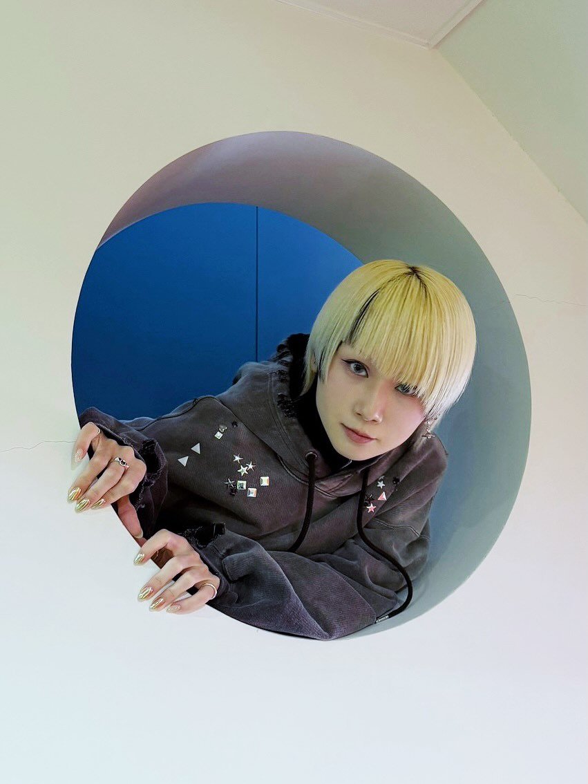 Reol_Daily's tweet photo. 愛しい

文脈なしで https://t.co/5ZGzVvCy0H
