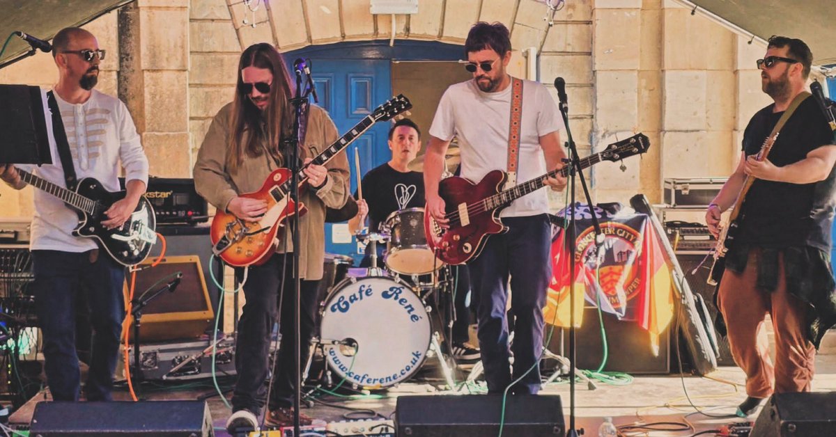 TheHopeExUk's tweet photo. Nice one @CafeRene class that! 
Onto the next! We return to The Frog &amp; Fiddle 16th October !
👊🏻 x
#Gloucester #livemusic #newmusic #caferene https://t.co/3Yk6D47Msn