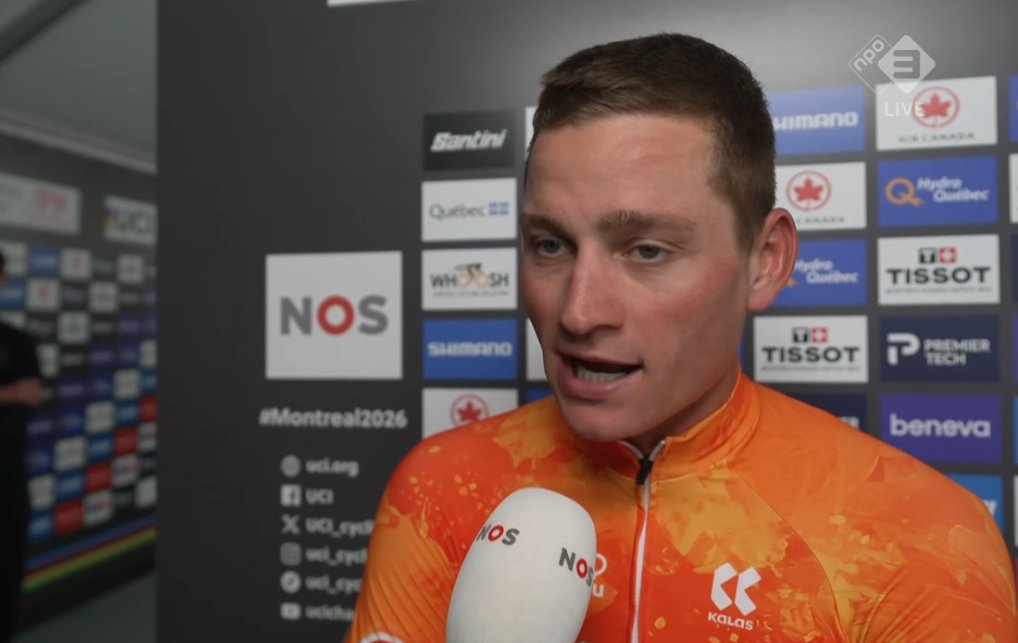 HETKNAAPJEE's tweet photo. Q : And Del Toro didn't feel the need to close the gap either.  

Mathieu van der Poel (MVDP) : Same bike. https://t.co/11oTfLH67j