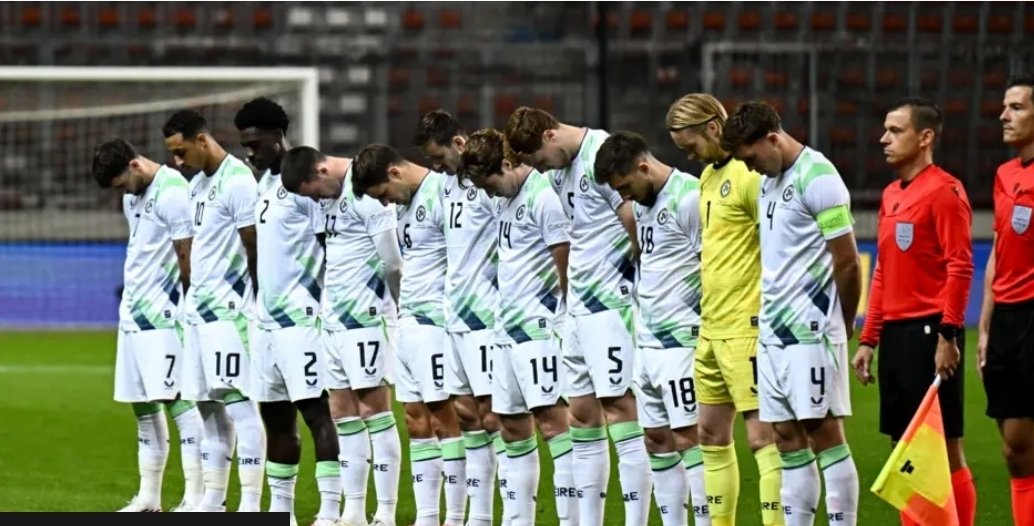 I_amMukhtar's tweet photo. The Irish and Israeli players did not shake hands with each other, and the Irish players bowed their heads during Israel’s national anthem.

It’s 3-Nil to Ireland. https://t.co/l2ejf7NkXd