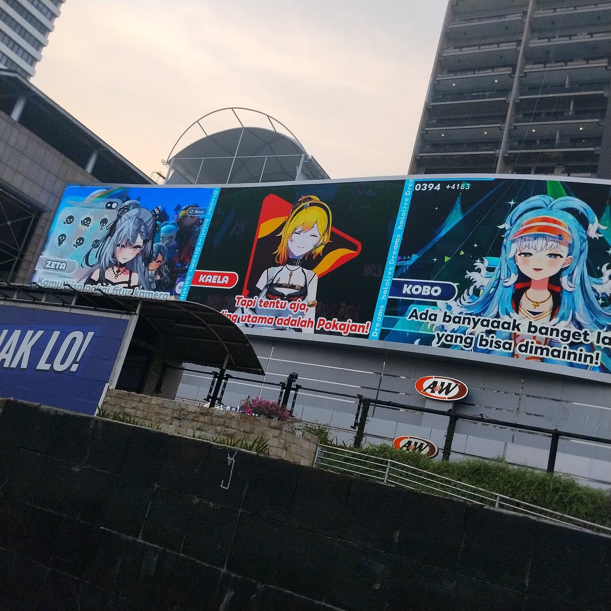 xhalicex_'s tweet photo. #holodori_takeover #holoh3ro

The composer                           the idols https://t.co/yQpqTZpyu2