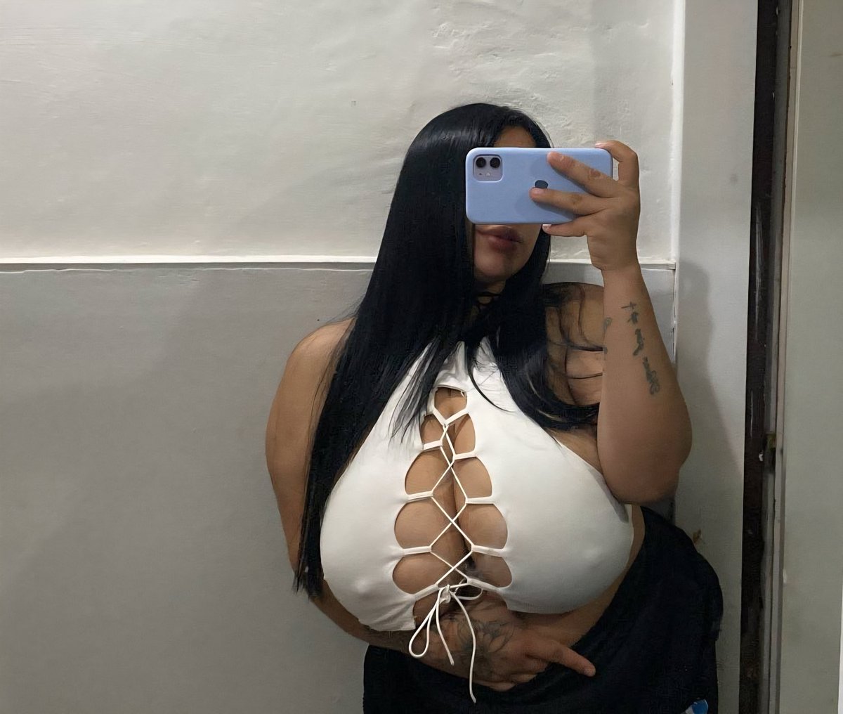 Saritajkmm's tweet photo. Quiero que me morboseen sin limites que me traten como la puta qué soy, hacemos un grupo para que lo hagan https://t.co/tFe4QNyjaV