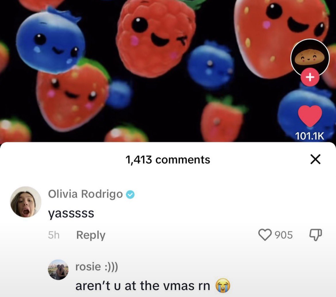 livielucky's tweet photo. since today’s the vmas, who remembers https://t.co/QBZcDIAEv9