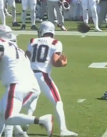 therealesttakes's tweet photo. Patrick Mahomes of
Will levis’s https://t.co/diOAXXGhDl