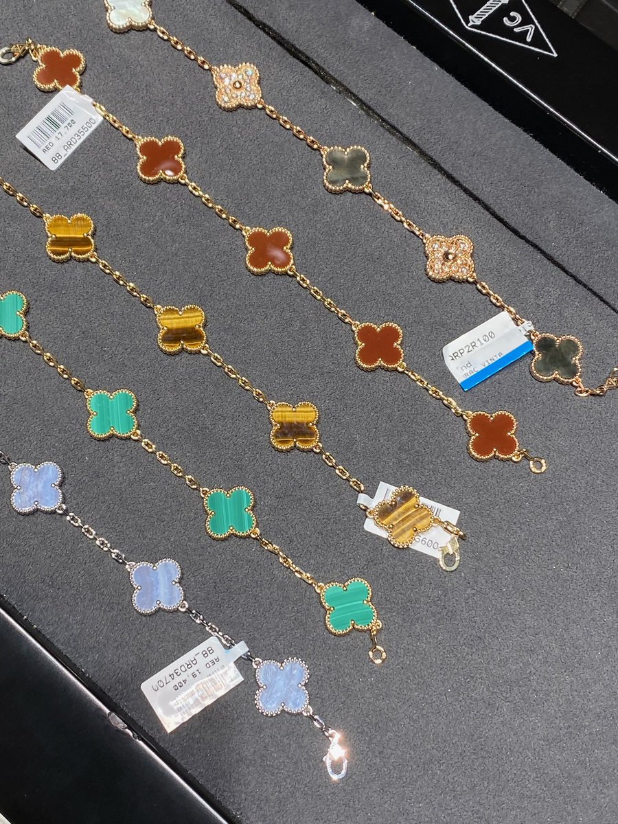 DominicaStern's tweet photo. Which color would fit me the most?

So excited for subfunded Van Cliff🥰 Who is getting me this tonight?🎁💝

Prada fits me well🥰

findom paypig humanatm luxurious goddess domina new domme dubai femdom luxury throne silent send soft dom onlyfans drain moneydrain https://t.co/ZONzfbJ3J4