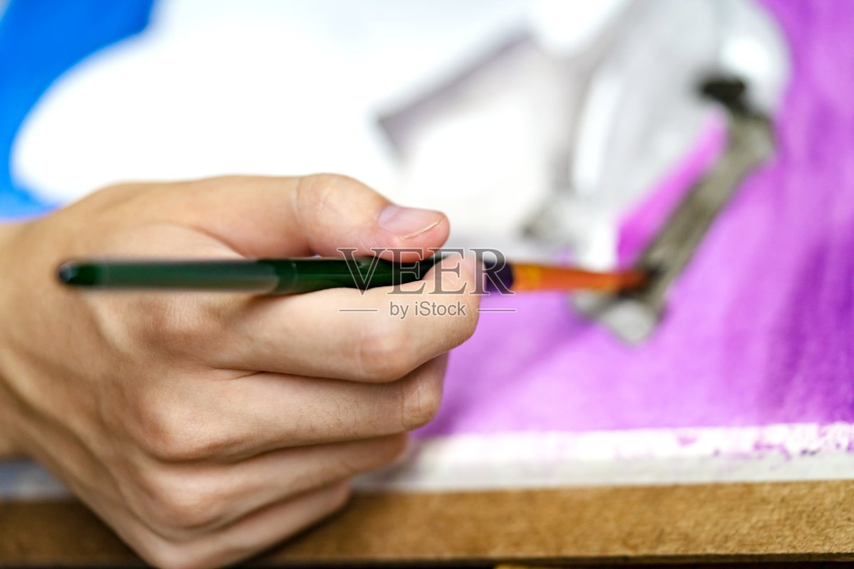 ZitaJuddzno6's tweet photo. [Quieres probar algo nuevo hoy Cultiva tu hobby de pintura con solo un pincel y un cuaderno: es simple, relajante y creativo!]， https://t.co/DKqRflHTO4