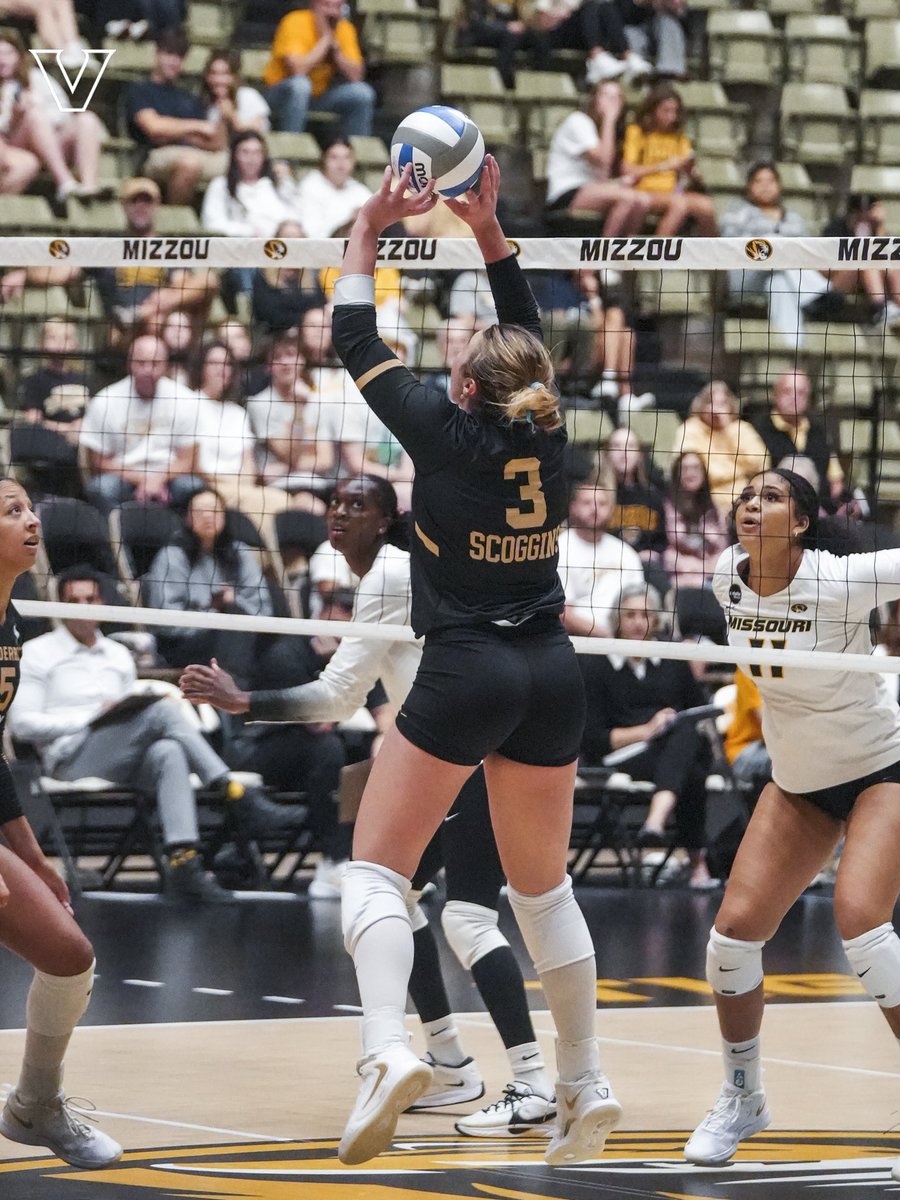 VandyVolleyball's tweet photo. Sunday standoff
#SetTheStandard | #AnchorDown https://t.co/kIm898DwRg