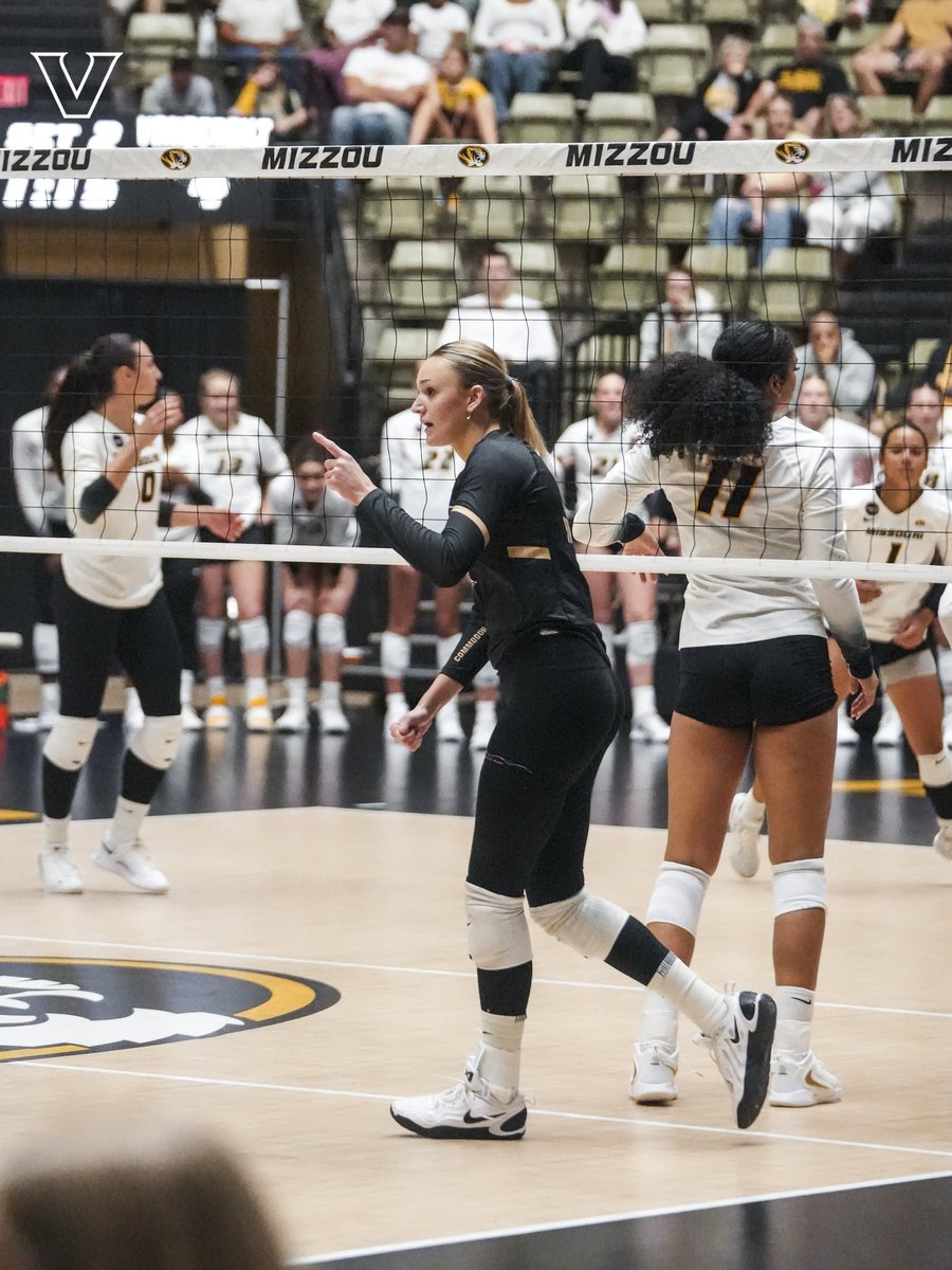 VandyVolleyball's tweet photo. Sunday standoff
#SetTheStandard | #AnchorDown https://t.co/kIm898DwRg