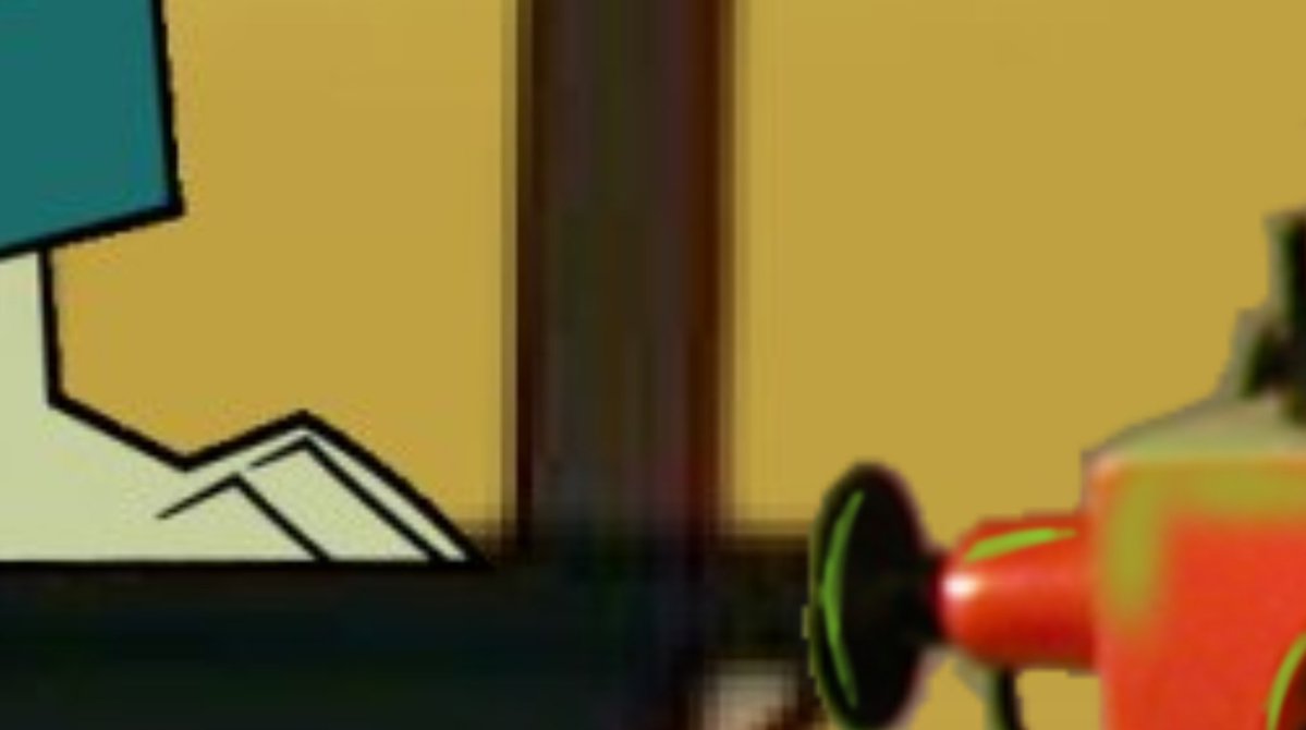 NWREngineNo_5's tweet photo. MIND MY PAINT WORK

EUUGH!

- BASH -

- james would bash the back of the train infront - https://t.co/EpegNuVzFo
