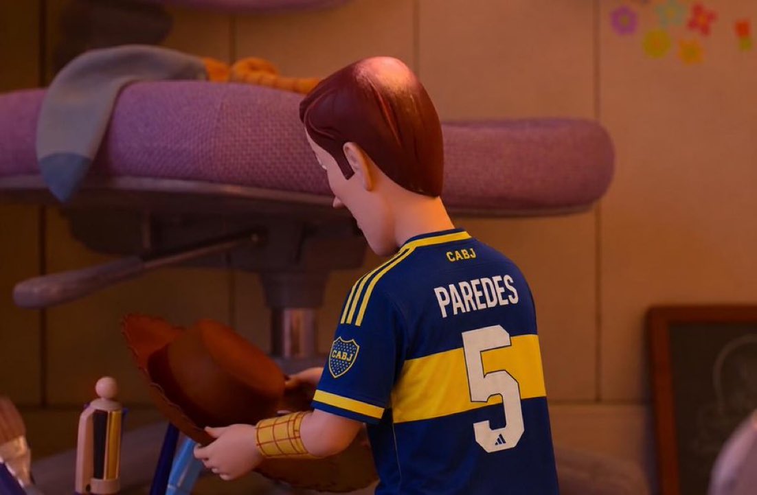Labocatw's tweet photo. Enfocaron a lea paredes desde arriba 😭 https://t.co/tLGWlrAv06