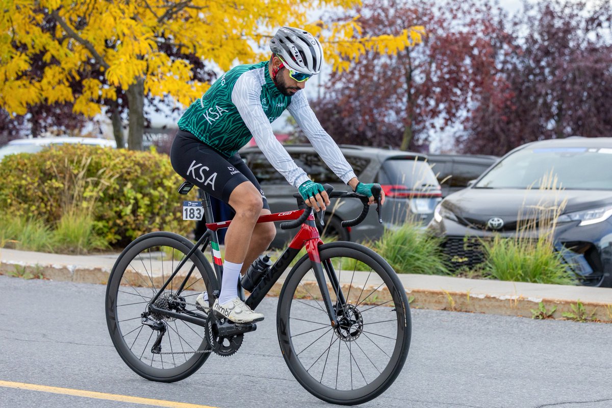 Saudi_Cycling's tweet photo. البطل علي الشيخ.. يستعد للمنافسة في بطولة العالم 🇸🇦

 #Montréal2026 #SaudiCycling https://t.co/Bsupvkeydu
