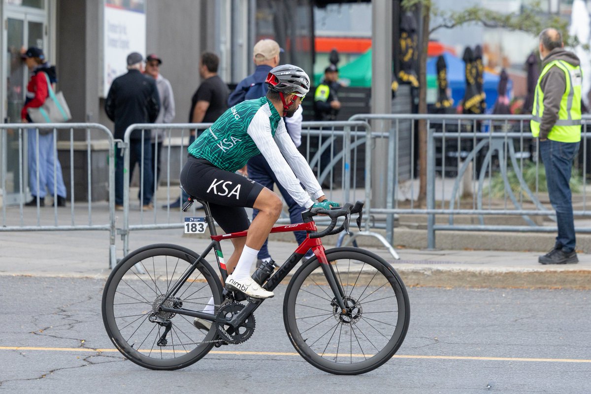 Saudi_Cycling's tweet photo. البطل علي الشيخ.. يستعد للمنافسة في بطولة العالم 🇸🇦

 #Montréal2026 #SaudiCycling https://t.co/Bsupvkeydu