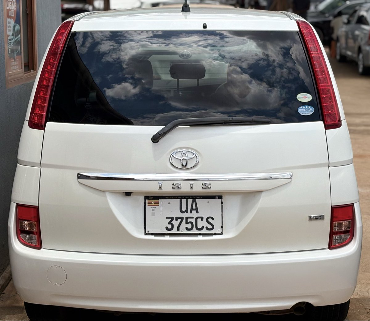 arnoldyosam's tweet photo. 🚗 TOYOTA ISIS 2012 | 1.8CC

Spacious, comfortable and practical 7-seater — perfect for family use and daily driving.

💰 35M UGX
📞 0705176582
📲 WhatsApp: https://t.co/iLRRG7AIMA

#ToyotaIsis #CarsForSaleUganda #ToyotaUganda #UgandaCars #XUganda https://t.co/XSyF09ZdjT