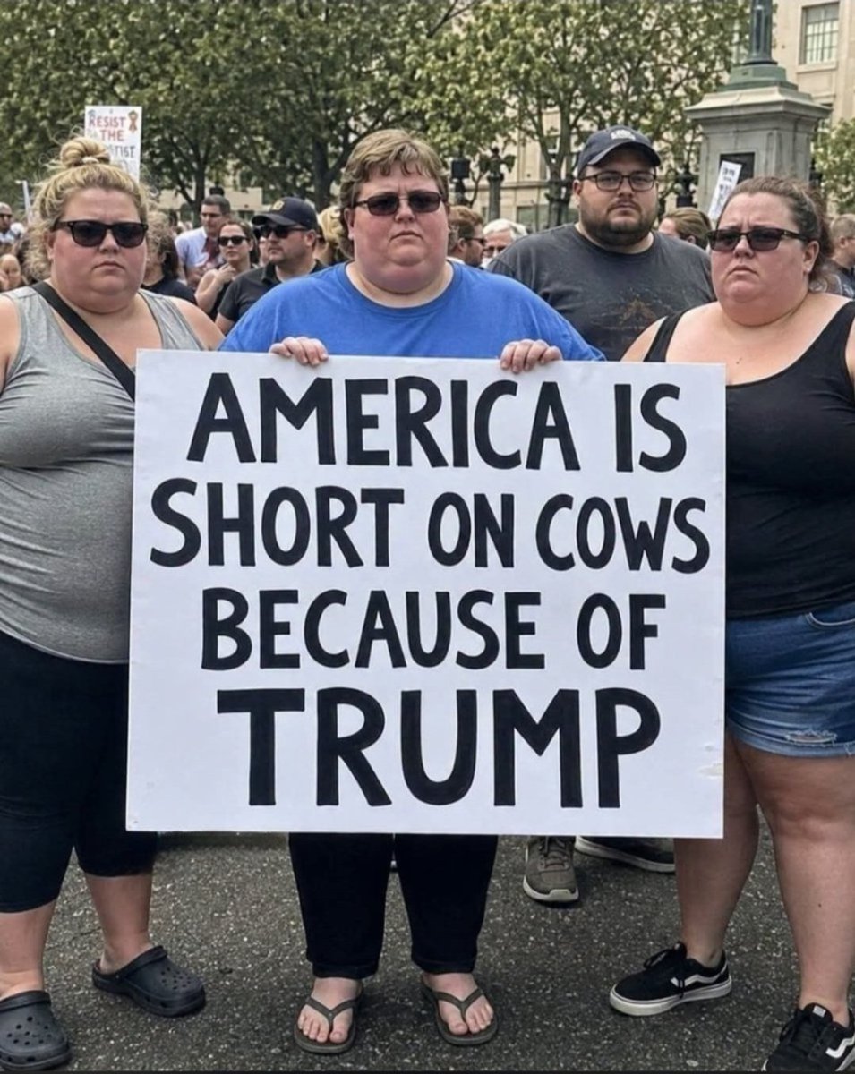 Jolie_Miller09's tweet photo. America’s cattle shortage is Trump’s fault? Who was in charge the decade before? https://t.co/7fluO9bL53