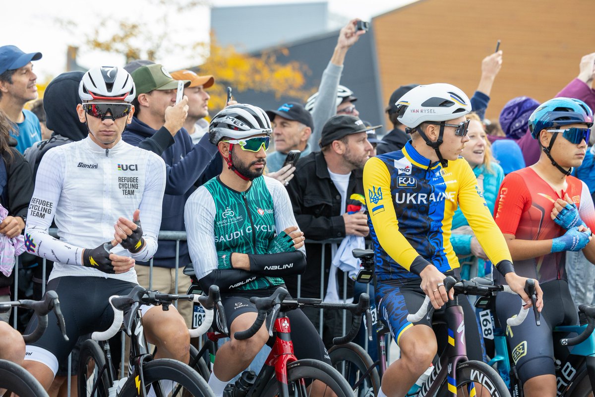 Saudi_Cycling's tweet photo. علي الشيخ وسط نخبة العالم 👏🏼🚴🏼

 #Montréal2026 #SaudiCycling https://t.co/tJsJkrGT0P