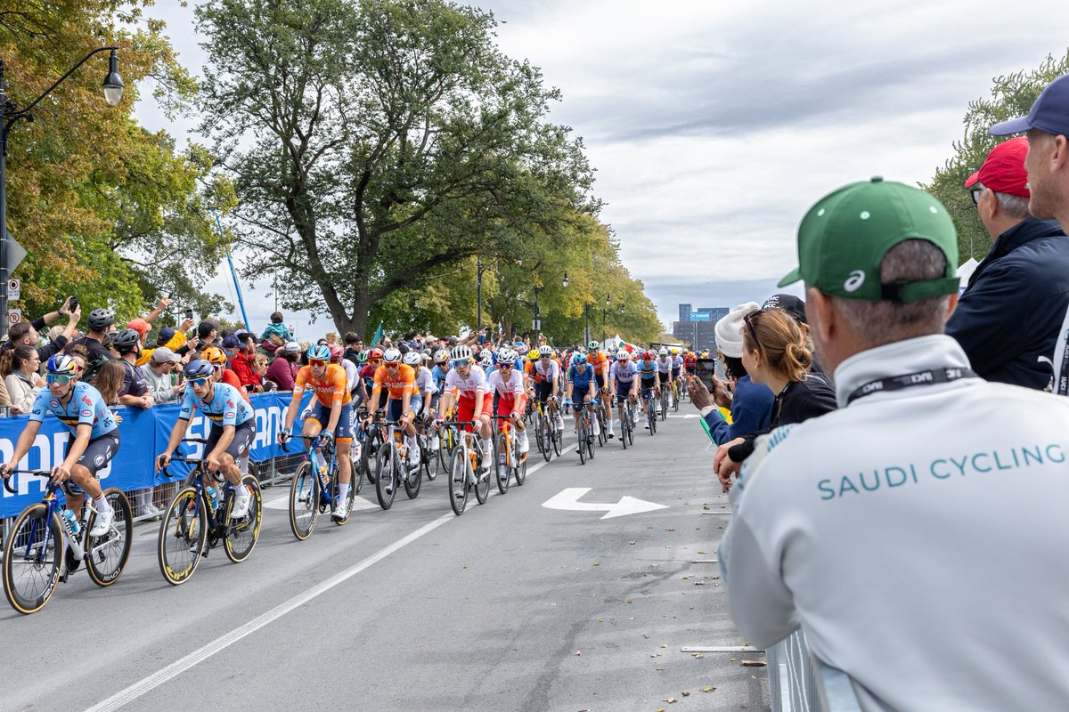 Saudi_Cycling's tweet photo. علي الشيخ وسط نخبة العالم 👏🏼🚴🏼

 #Montréal2026 #SaudiCycling https://t.co/tJsJkrGT0P