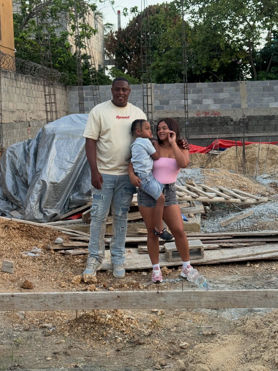 isdoreTech's tweet photo. From laying the foundation to moving into their new mansion. 🏠 

Behind every successful man they say ❤️ https://t.co/Bb23eorgFZ