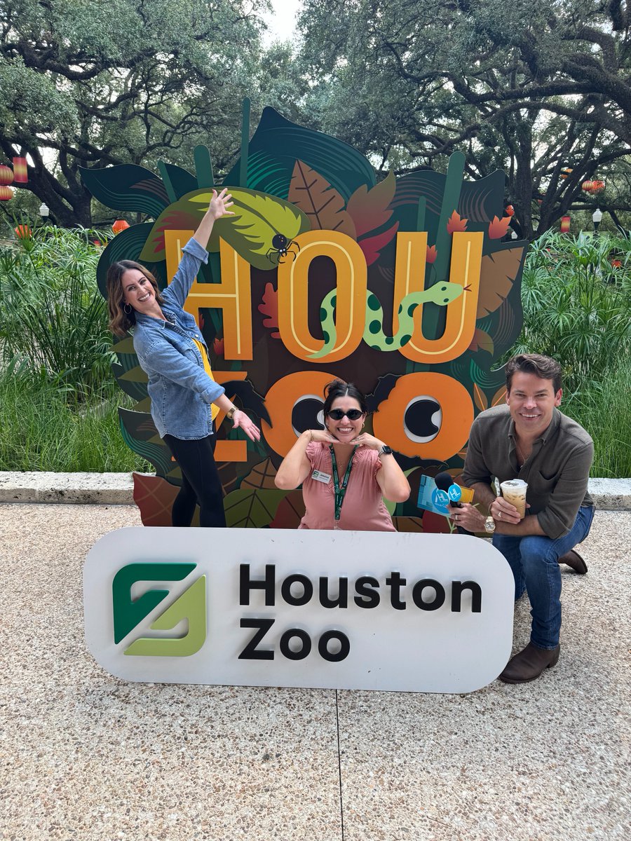 houstonzoo's tweet photo. Lights, camera, Zoo! 🎥🐾 @KPRC2  Houston Life brought its entire 1–2 p.m. show to the Zoo for a fun, behind-the-scenes look at all there is to experienc at Zoo Boo.   👉 https://t.co/ZT8SD13I4U https://t.co/r2gMwvLps7